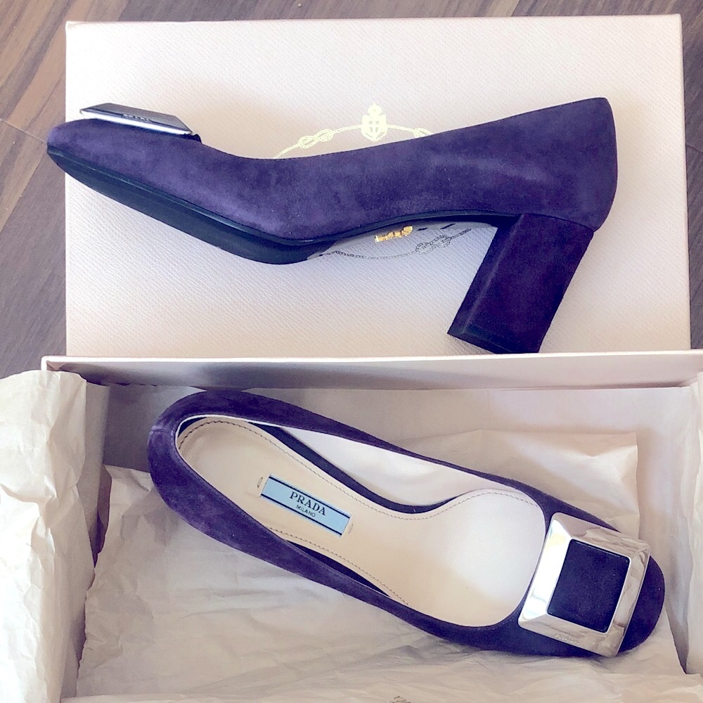 Prada Women's Purple Suede Heels with Metallic Buckle - Picture 3 of 6